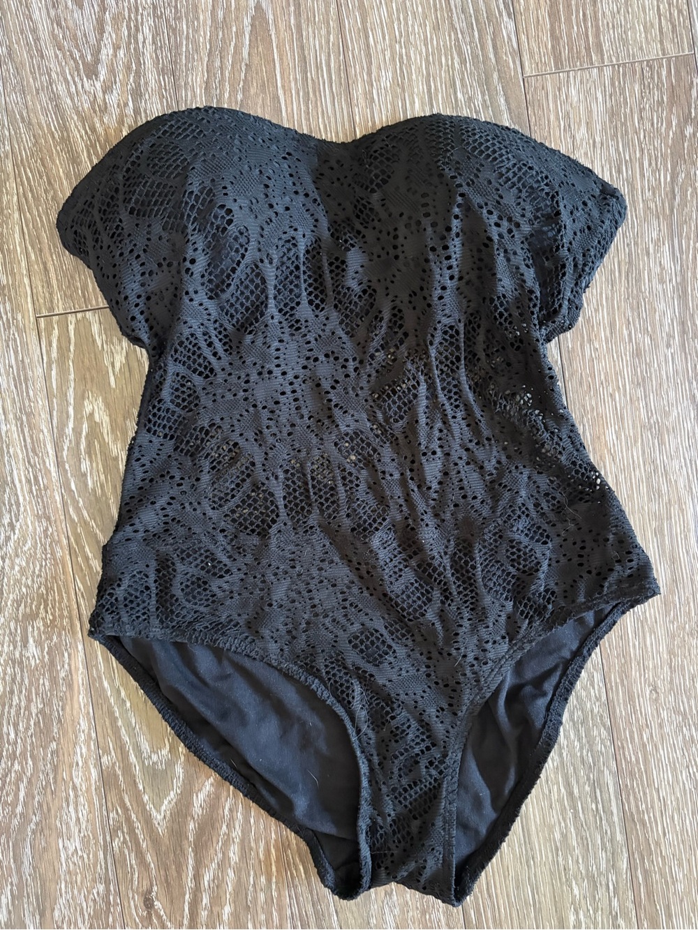 La Vie En Rose Black Strapless Lace Swimsuit